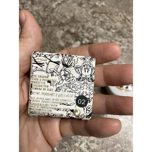 MAC EyeShadow From Liberty Of London Collection Bright 02 Eye Shadow Rare - Picture 3 of 6